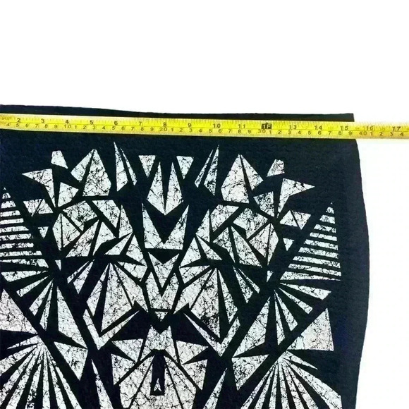 Vero Moda  Silver Black Mini Skirt size M Sparkly Geometric design 90s Y2k Party - Picture 11 of 14
